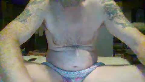 Snapshot of jearnold811938547 chatting on 10/04/25, 12:19 jearnold811938547 online show from 10/04/25, 12:19