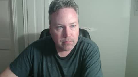 JE online show from 10/29/25, 02:58