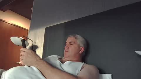 Snapshot of jecko71 chatting on 02/15/25, 11:36 dadbody71 online show from 02/15/25, 11:36