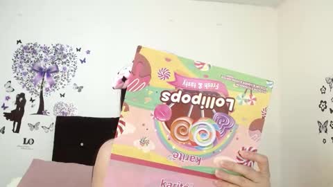 Snapshot of jeff_and_jade chatting on 11/01/25, 11:45 jeff and jade online show from 11/01/25, 11:45