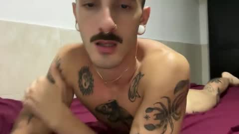 Snapshot of jeff_cube chatting on 09/30/25, 09:42 Jeff and Mugi Independent model online show from 09/30/25, 09:42