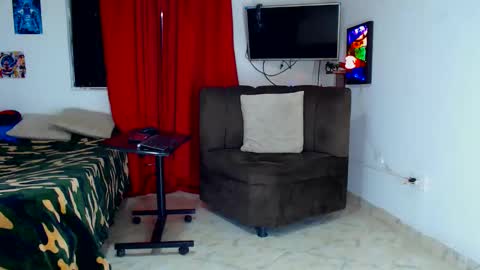 Snapshot of jeffer21_hot chatting on 05/21/26, 04:08 jeffer21_hot online show from 05/21/26, 04:08