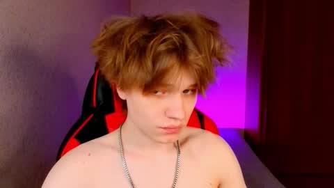 Snapshot of jeffreyue chatting on 09/29/25, 02:33 Jeffrey online show from 09/29/25, 02:33