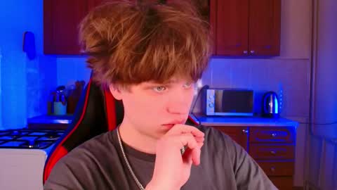 Snapshot of jeffreyue chatting on 12/21/25, 02:46 Jeffrey online show from 12/21/25, 02:46