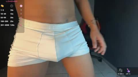 Snapshot of jeffvalemtino chatting on 03/03/25, 11:56 jeffrey online show from 03/03/25, 11:56