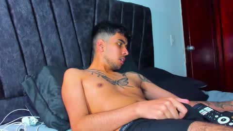 Snapshot of jei_cox chatting on 11/11/25, 02:39 jei online show from 11/11/25, 02:39