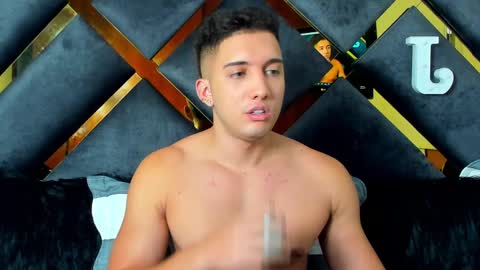 Snapshot of jeicob_stone1 chatting on 12/16/24, 10:56 JEICOB STONE online show from 12/16/24, 10:56