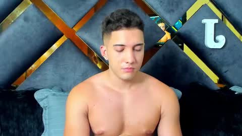 Snapshot of jeicob_stone1 chatting on 12/21/24, 05:47 JEICOB STONE online show from 12/21/24, 05:47