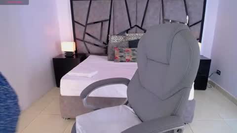 jeinnovemontenegr0 online show from 05/22/26, 12:00