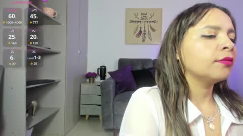 Snapshot of jelena_noura23 chatting on 12/27/24, 03:26 Jelen online show from 12/27/24, 03:26