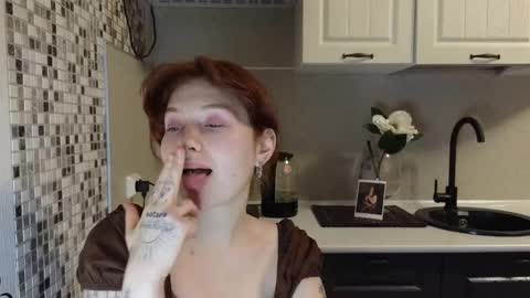 Snapshot of jelly_cherry chatting on 01/18/25, 10:17 Emily online show from 01/18/25, 10:17