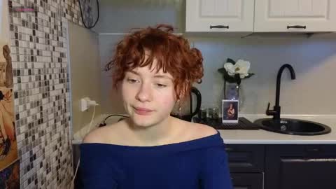 Snapshot of jelly_cherry chatting on 02/07/25, 06:45 Emily online show from 02/07/25, 06:45