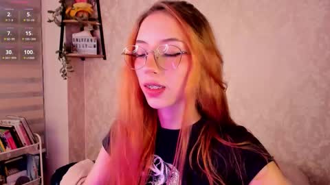 Snapshot of jelly_w5 chatting on 11/23/25, 10:31 Jelly online show from 11/23/25, 10:31