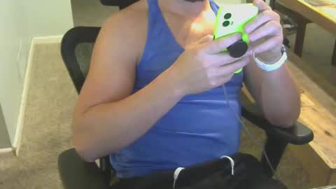 Snapshot of jellyforme chatting on 11/29/25, 12:30 jellyforme online show from 11/29/25, 12:30