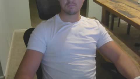 Snapshot of jellyforme chatting on 12/17/25, 10:21 jellyforme online show from 12/17/25, 10:21