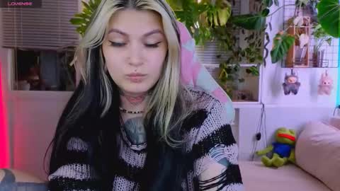 Jelya online show from 09/08/25, 03:33