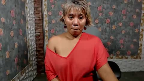 Snapshot of jemm36 chatting on 12/24/24, 12:11 Jem online show from 12/24/24, 12:11