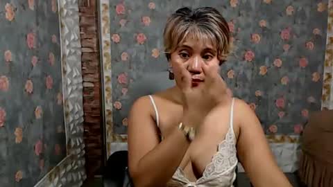 Snapshot of jemm36 chatting on 01/25/25, 06:02 Jem online show from 01/25/25, 06:02