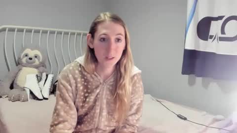 Snapshot of jenbydoll chatting on 03/06/25, 06:05 JenbyDoll online show from 03/06/25, 06:05