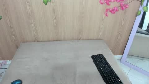 Snapshot of jenelotizz06 chatting on 06/16/26, 02:36 Jenelotizz online show from 06/16/26, 02:36