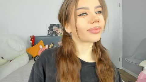 Dolly online show from 01/31/25, 01:23