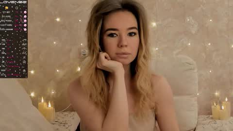 EvaSileZ online show from 12/17/25, 05:13