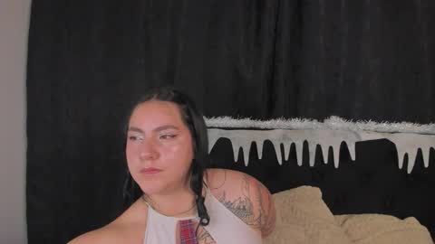 jeniferpowell_nm online show from 11/28/25, 03:09