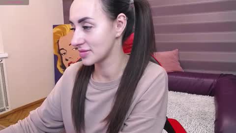 Kira online show from 11/25/25, 08:47