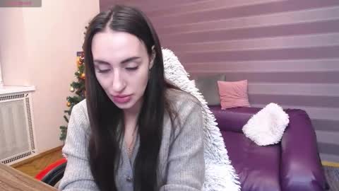 Kira online show from 12/22/25, 08:11