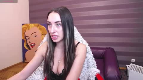 Kira online show from 02/25/26, 08:02