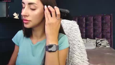 Kira online show from 07/24/26, 07:39