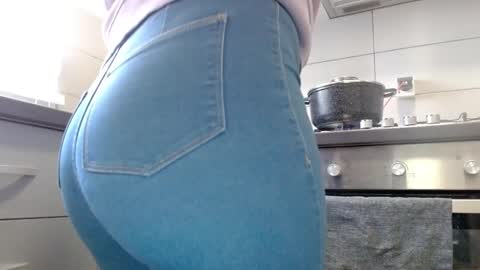 jen online show from 02/20/25, 08:50