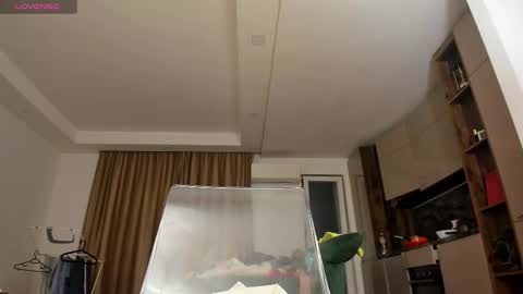 Jeniffer 100 online show from 03/20/26, 06:46