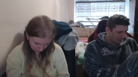 JenisAndPeter online show from 11/08/25, 07:52