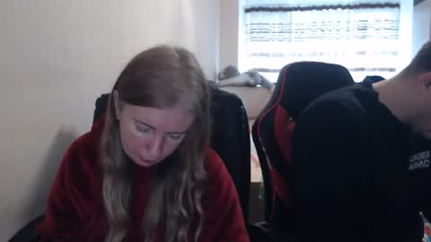 JenisAndPeter online show from 11/15/25, 08:00