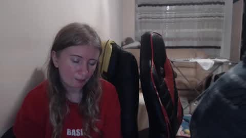 JenisAndPeter online show from 11/29/25, 09:07