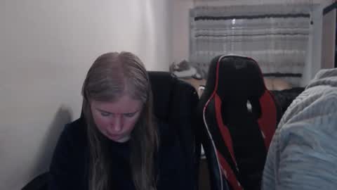 JenisAndPeter online show from 03/13/26, 07:42