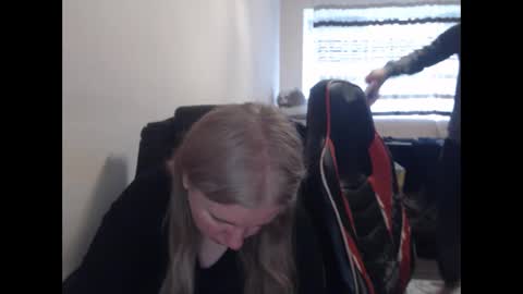 JenisAndPeter online show from 04/06/26, 05:41