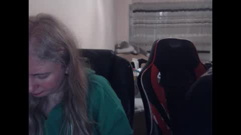 JenisAndPeter online show from 04/16/26, 08:09