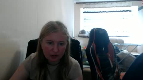 JenisAndPeter online show from 06/14/26, 04:09