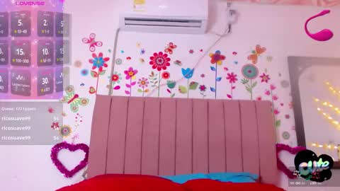 Snapshot of jenn_sky_ chatting on 02/07/25, 08:33 JENN online show from 02/07/25, 08:33