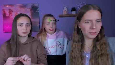 jenna_elayne online show from 12/15/25, 09:35