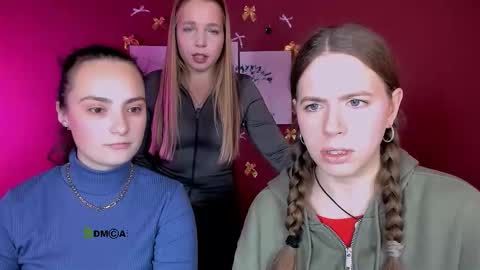 jenna_elayne online show from 12/20/25, 10:00