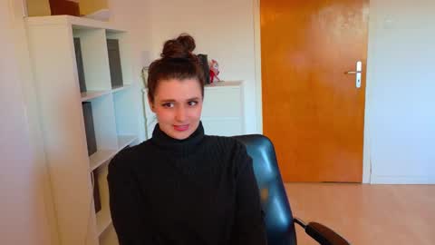 Snapshot of jenna_sxy19 chatting on 01/13/25, 02:00 jennasxy19 online show from 01/13/25, 02:00