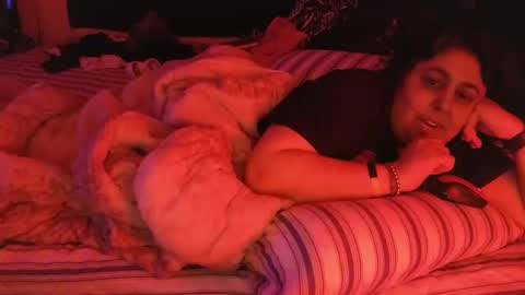 Snapshot of jennabrady chatting on 11/07/25, 11:43 Dragon Queen. Be my Dragon -- and online show from 11/07/25, 11:43