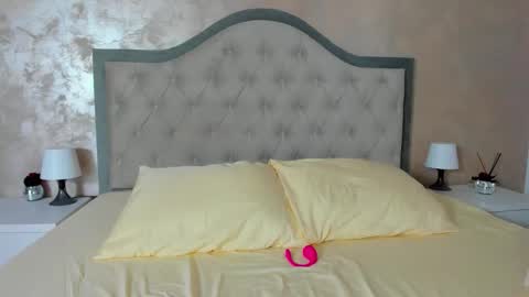 JennaMyers online show from 09/30/25, 07:19