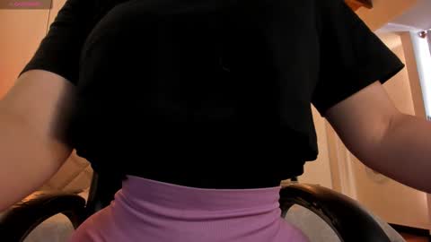 Snapshot of jennaolson chatting on 01/18/26, 05:28 Jenna Olson online show from 01/18/26, 05:28