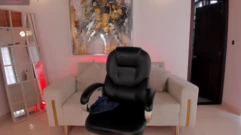 Snapshot of jennaolson chatting on 02/23/26, 06:38 Jenna Olson online show from 02/23/26, 06:38