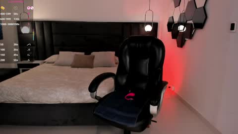 Jenna Olson  online show from 04/10/26, 10:09