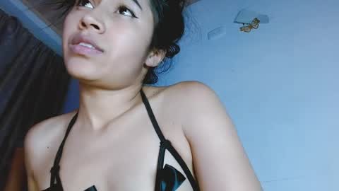 Snapshot of jenner_lena chatting on 06/12/26, 06:45 jenner_lena online show from 06/12/26, 06:45